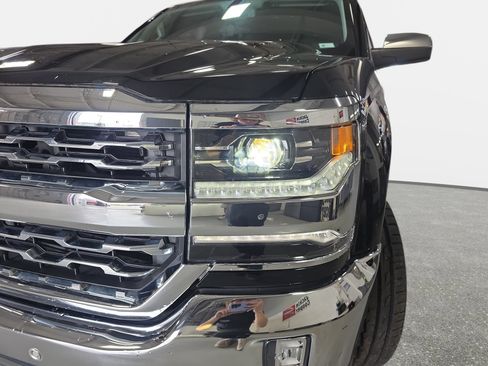 Used 2018 Chevrolet Silverado 1500 LTZ w/ Sport Package AWD/4WD image 30