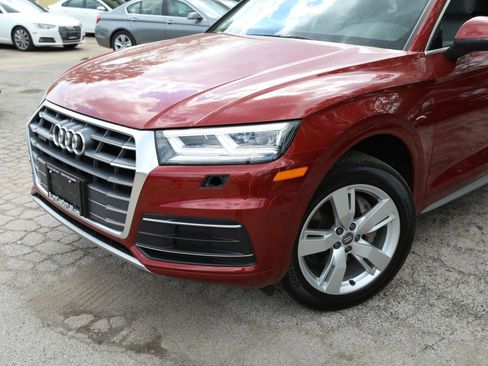 Used 2018 Audi Q5 2.0T Premium Plus w/ Premium Plus Package AWD/4WD image 2