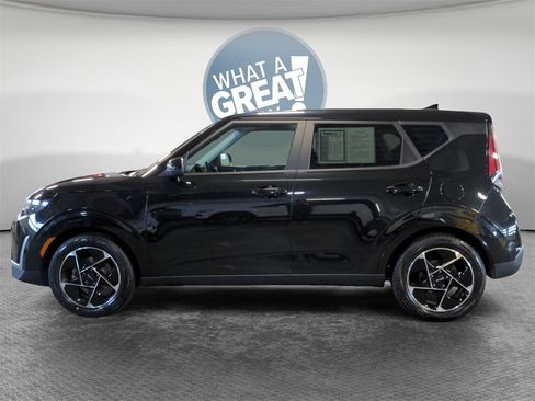 Used 2023 Kia Soul EX image 7