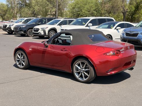 Used 2023 MAZDA MX-5 Miata Grand Touring RWD image 3