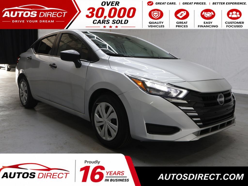 Used 2025 Nissan Versa S FWD image 1