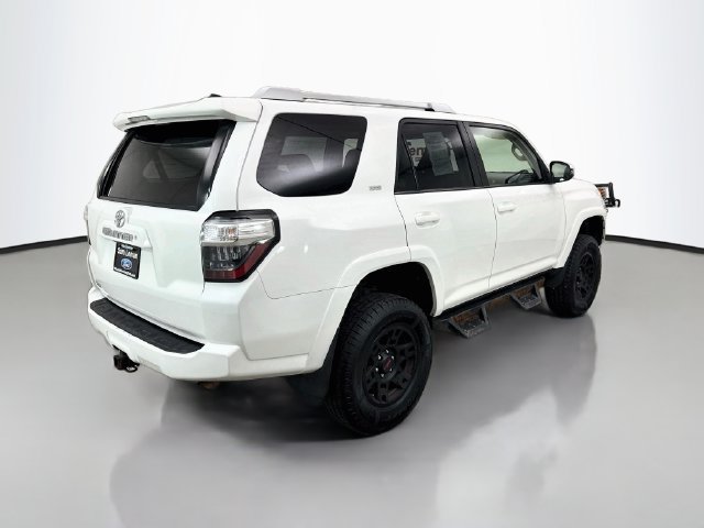 Used 2018 Toyota 4Runner SR5 Premium AWD/4WD image 7
