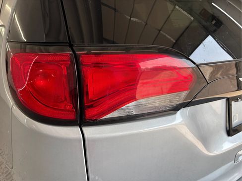 Used 2023 Chrysler Voyager LX FWD image 32