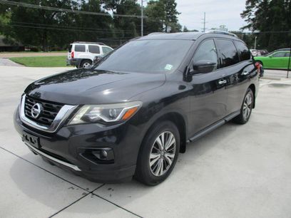 Used 2017 Nissan Pathfinder SV