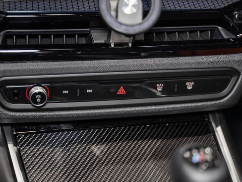 Used 2027 BMW M4 Coupe w/ M Driver's Package RWD image 32