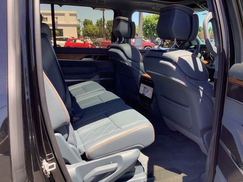 Used 2024 Jeep Grand Wagoneer Series III w/ Flexible Seating Group image 37