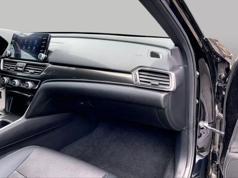 Used 2022 Honda Accord Sport image 19