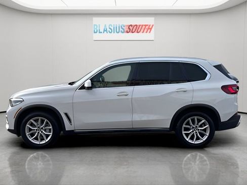 Used 2022 BMW X5 xDrive40i w/ Climate Comfort Package image 6