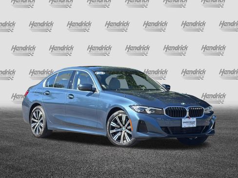 Used 2025 BMW 330i Sedan w/ Premium Package RWD image 2