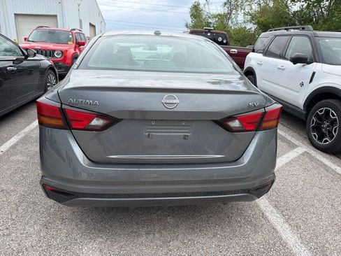 Used 2024 Nissan Altima 2.5 SV FWD image 6