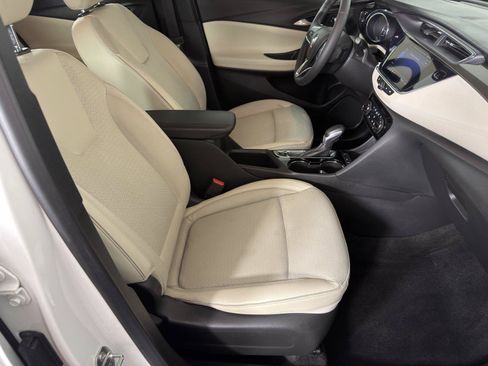 Used 2023 Buick Encore GX Select FWD image 11