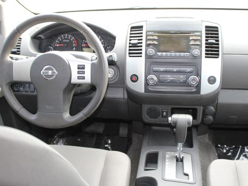 Used 2013 Nissan Xterra S w/ Value Package image 13