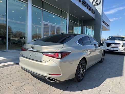 Used 2022 Lexus ES 350 w/ Premium Package image 13