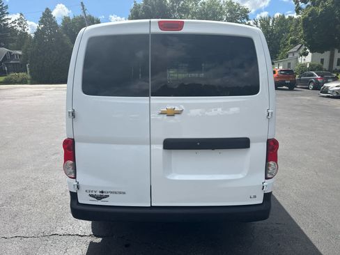 Used 2018 Chevrolet City Express LS image 4