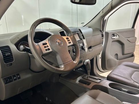 Used 2019 Nissan Frontier SL AWD/4WD image 14
