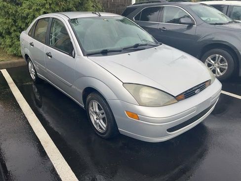 Used 2004 Ford Focus SE image 1