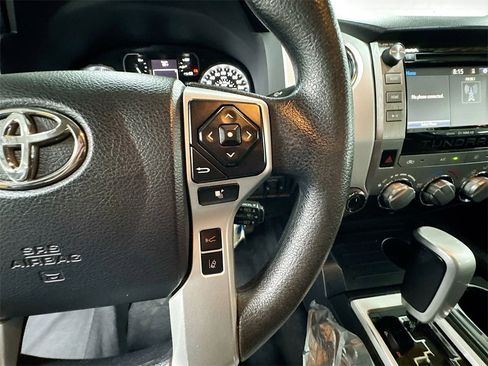 Used 2018 Toyota Tundra SR5 image 9