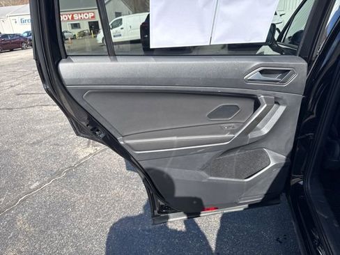 Used 2022 Volkswagen Tiguan S image 20