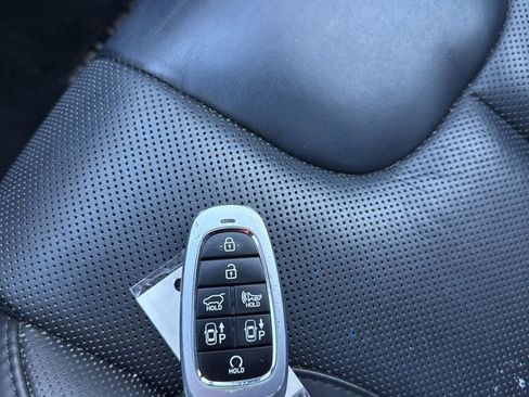 Used 2023 Hyundai Palisade Calligraphy image 49