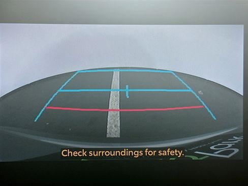 Used 2024 Toyota Corolla Cross L image 22