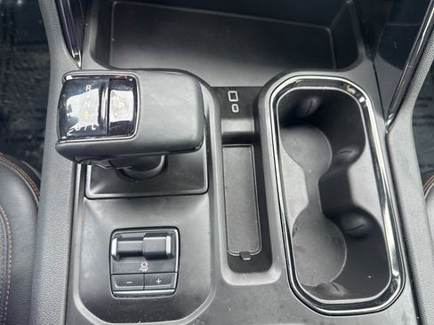 Used 2024 GMC Sierra 1500 AT4 w/ Technology Package image 20