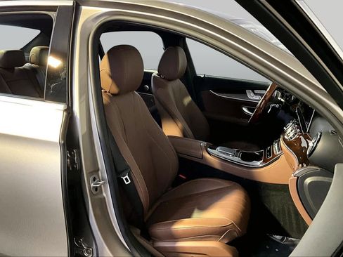 Used 2022 Mercedes-Benz E 450 4MATIC Sedan image 8
