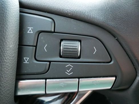 Used 2023 Cadillac XT6 Premium Luxury image 19