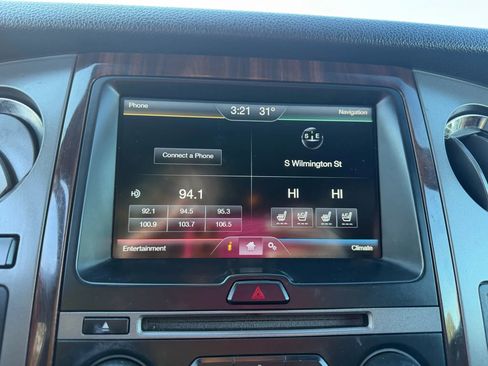 Used 2015 Ford Expedition EL Platinum image 18