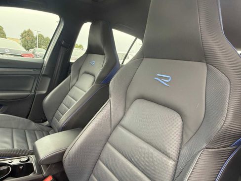 Certified 2024 Volkswagen Golf R image 15