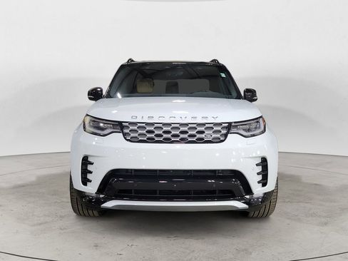 New 2026 Land Rover Discovery Limited Edition image 8