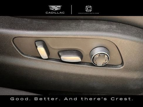 Used 2024 Cadillac XT4 Premium Luxury image 29