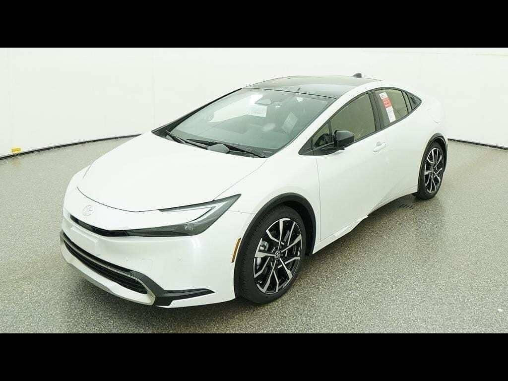 New 2026 Toyota Prius Plug-In Hybrid FWD image 38