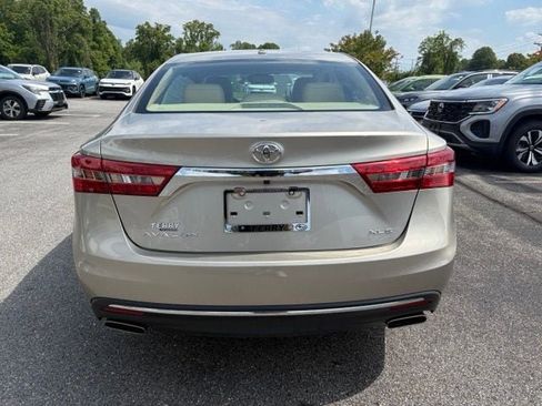 Used 2018 Toyota Avalon XLE Premium w/ Protection Package FWD image 2