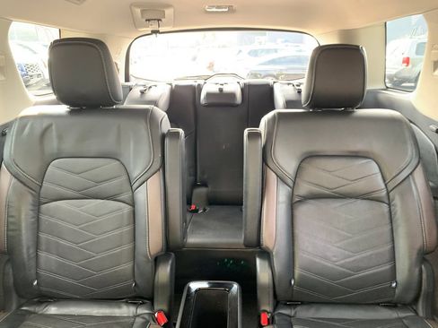 Used 2022 Nissan Pathfinder Platinum w/ Lighting Package (N92) AWD/4WD image 26