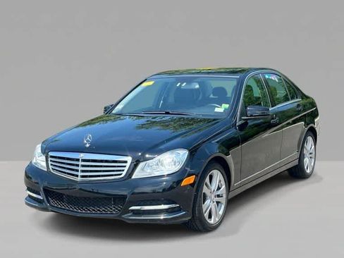 Used 2013 Mercedes-Benz C 300 4MATIC Sedan image 4