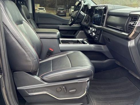Used 2024 Ford F250 Lariat w/ Black Appearance Package AWD/4WD image 15