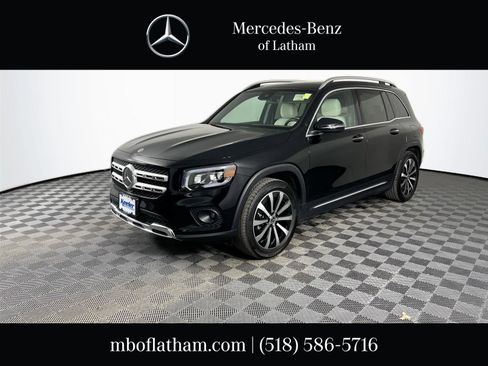 Certified 2022 Mercedes-Benz GLB 250 4MATIC image 1