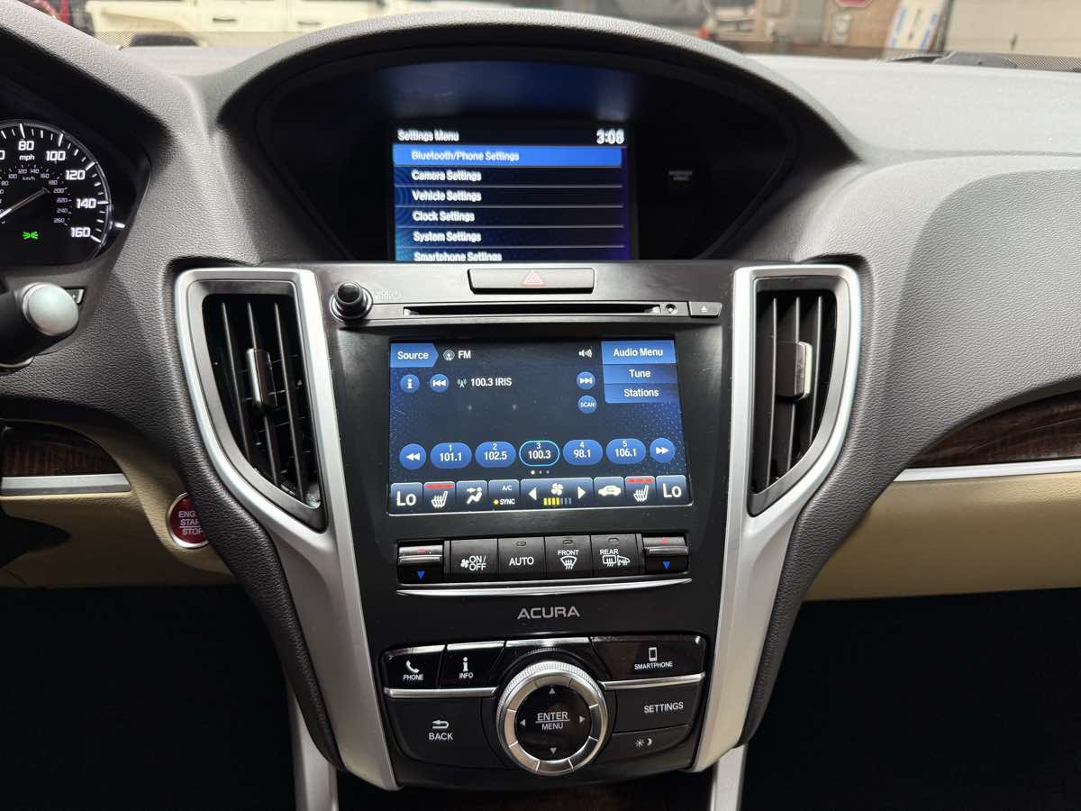Used 2018 Acura TLX FWD image 19
