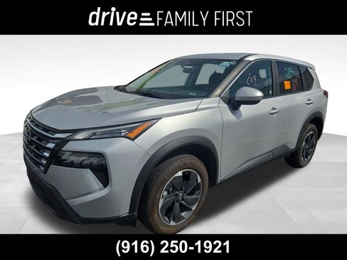 Certified 2024 Nissan Rogue SV image 1