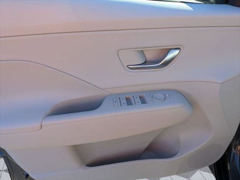 New 2026 Hyundai Kona SEL Premium image 9