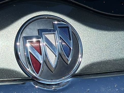 Used 2023 Buick Enclave Essence FWD image 16