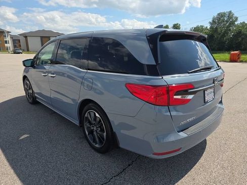 Used 2024 Honda Odyssey Elite image 11