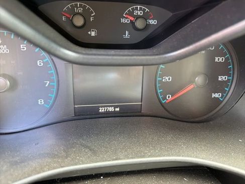 Used 2018 Chevrolet Colorado W/T w/ WT Convenience Package AWD/4WD image 2