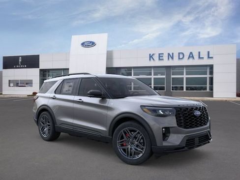 Used 2026 Ford Explorer ST-Line w/ ST-Line Street Pack AWD/4WD image 7