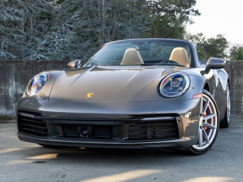 Used 2020 Porsche 911 Carrera S image 7