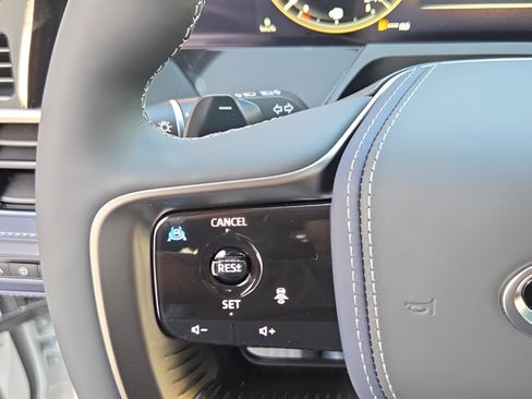 New 2026 INFINITI QX80 4WD w/ Sport Exterior Package image 25