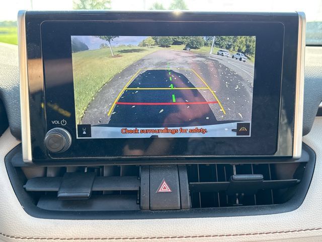 Certified 2024 Toyota RAV4 XLE AWD/4WD image 28