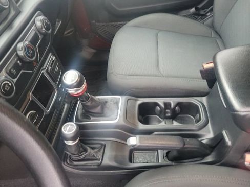 Used 2021 Jeep Wrangler Unlimited Sport image 16