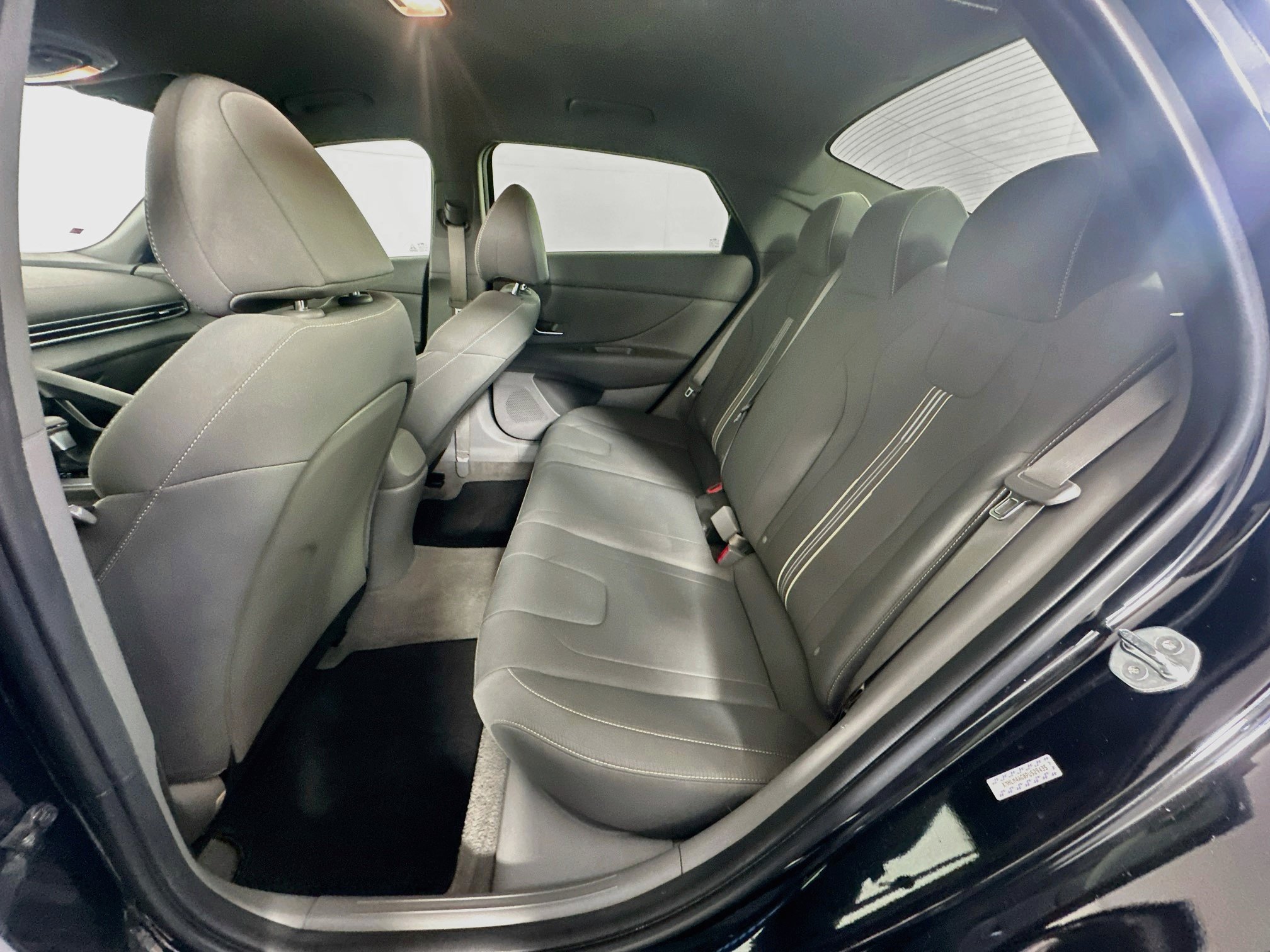 Used 2023 Hyundai Elantra SEL w/ Cargo Package FWD image 27