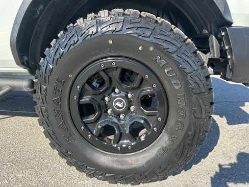 Used 2022 Ford Bronco Wildtrak image 31